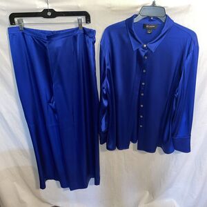 St. John Women’s Pant Shirt 2 Pc. Set Size Medium Royal Blue Going Out Party Fun